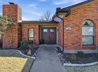 2204 Red Bluff Dr, Carrollton, TX 75007