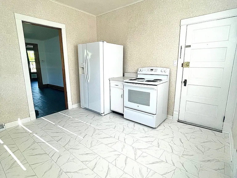 1016 Stephenson Ave #1 — Photo 3