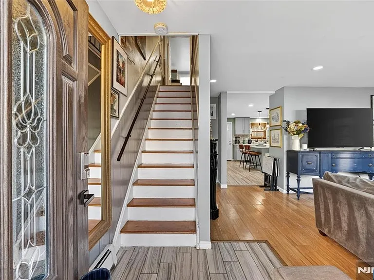 133 Brill St — Photo 14