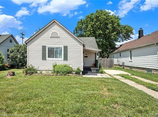 58 Yeamans St, Mount Clemens, MI 48043