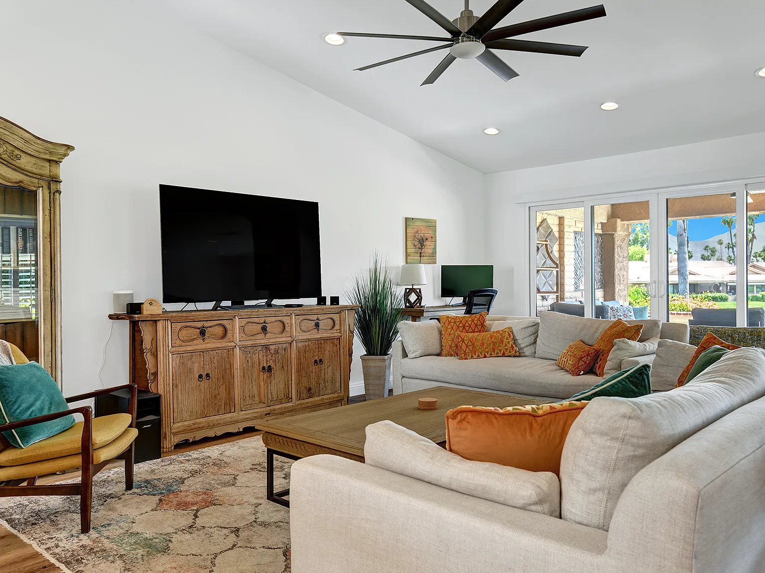 3 bed, 2051 sqft, $7,000 — Photo 1
