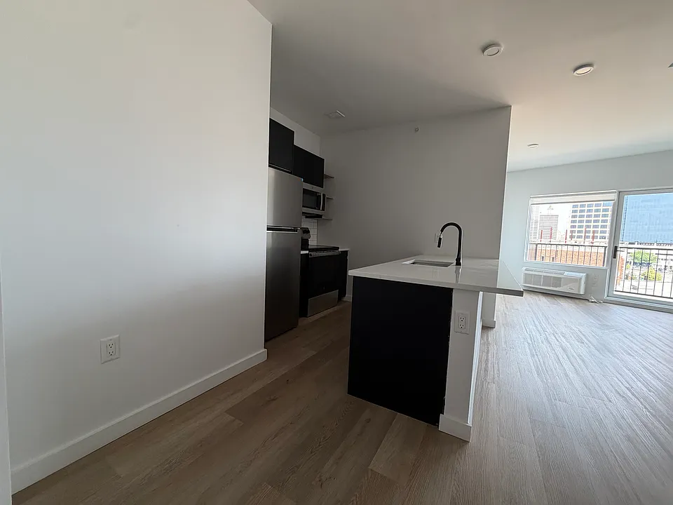 492 Market St #502