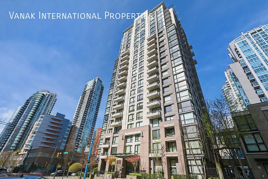 Stylish 1 Bed + Den | 1 Bath | 550 Sq. Ft. | Yaletown Living — Photo 1