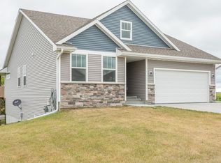 1415 NE 2nd St, Stuart, IA 50250