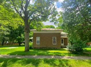 413 E Coffren St, Greenville, MI 48838