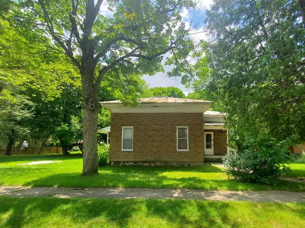 413 E Coffren St, Greenville, MI 48838