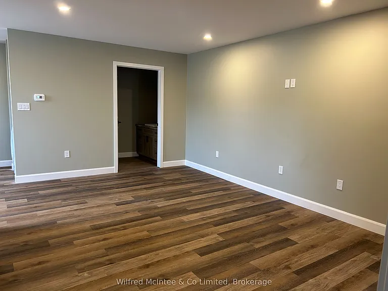 187 Balaklava St #2 — Photo 13