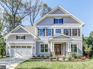 7204 Marbury Rd, Bethesda, MD 20817