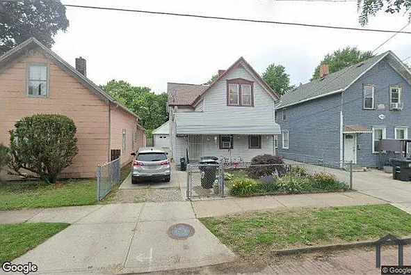 2936 W 17th St — Photo 1
