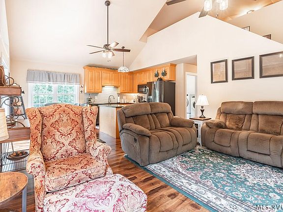 2nd image of 126 Anchor Dr
