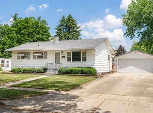 1703 Sunrise Dr, Dekalb, IL 60115