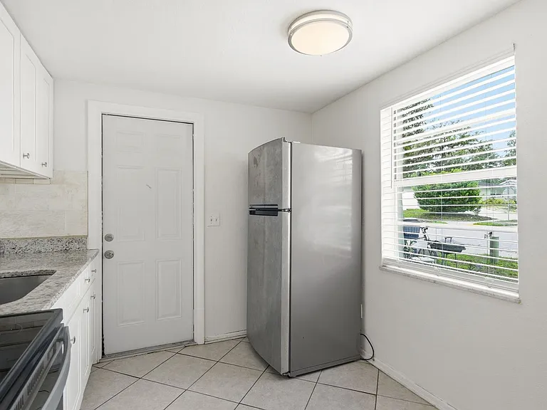 417 Milwaukee Ave — Photo 11