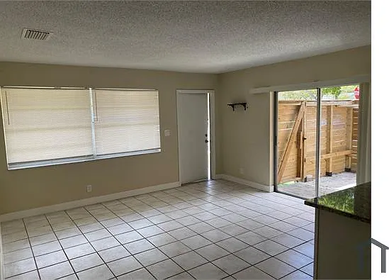 3003 NW 4th Ave #3 — Photo 10