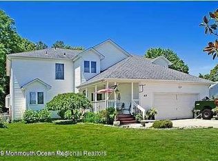 47 Oxycocus Rd, Manahawkin, NJ 08050