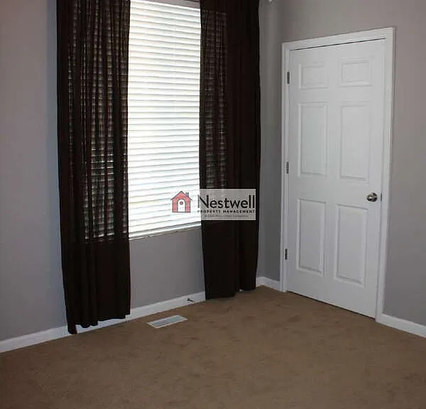 4677 W Firmont Dr — Photo 14