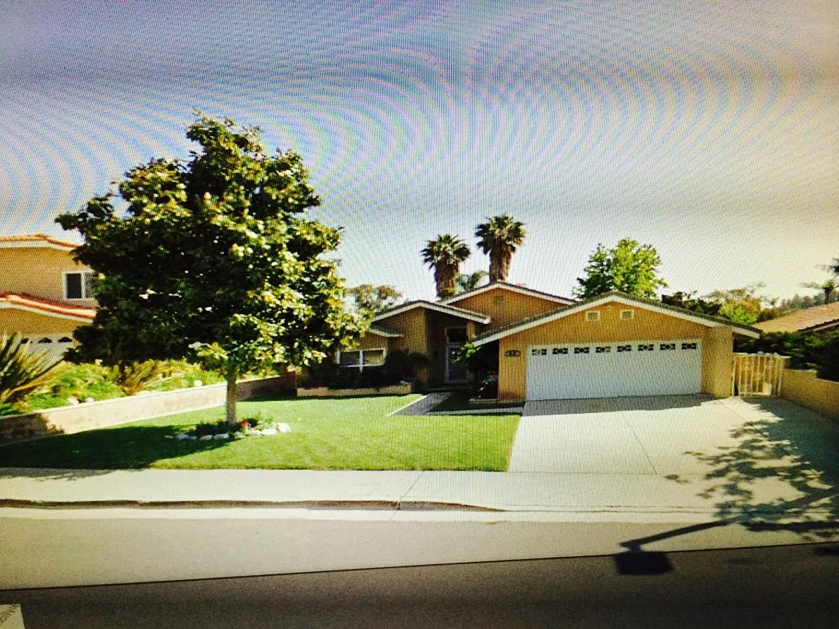 4 bed, 1776 sqft, $3,850 — Photo 1