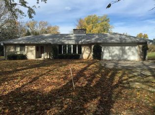6920 W Dean Rd, Milwaukee, WI 53223