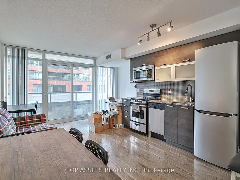 36 Lisgar St #518E — Photo 10