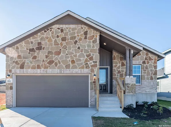 8842 Grey Elm, Elmendorf, TX 78112