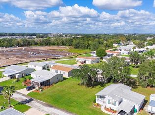 28 Stratford Ct #D, Wildwood, FL 34785
