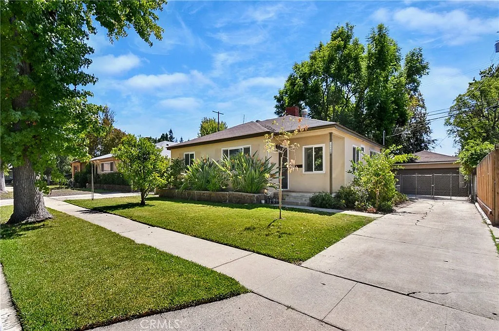 3 bed, 1151 sqft, $4,250 — Photo 2