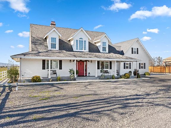 2nd image of 613 E Keyes Rd