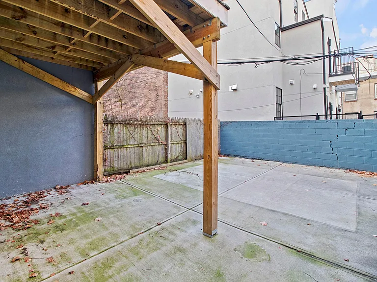 418 S 15th St #1F — Photo 19