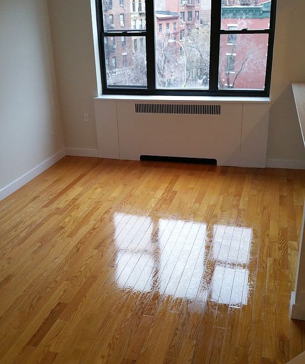 1st image of 10 Downing St APT 2X
