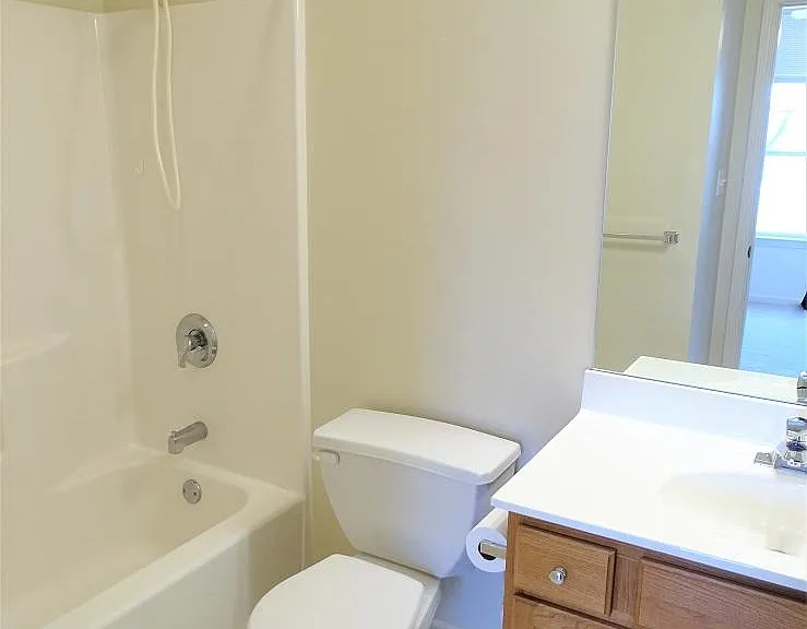 1st Floor Bathroom