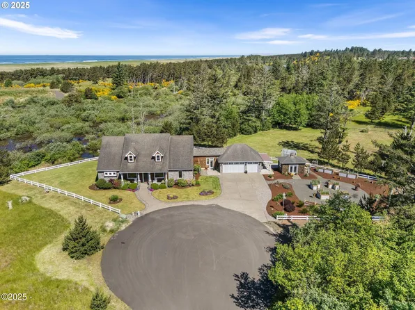 90850 Kennedy Rd, Warrenton, OR 97146