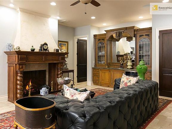 3rd image of 4611 Jarboe St #6