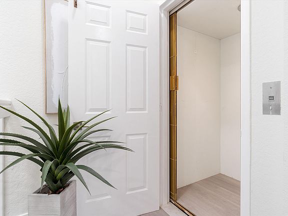 2nd image of 11610 Briarwood 4 Circle #4