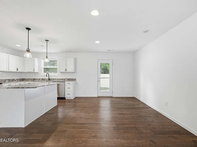6513 Cara Cade Ln — Photo 11