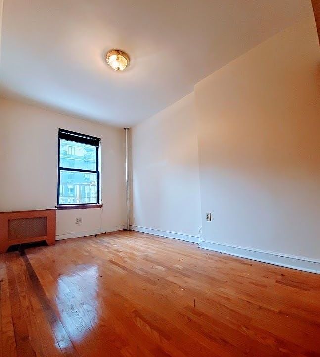 1st image of 696 2nd Ave #4AA