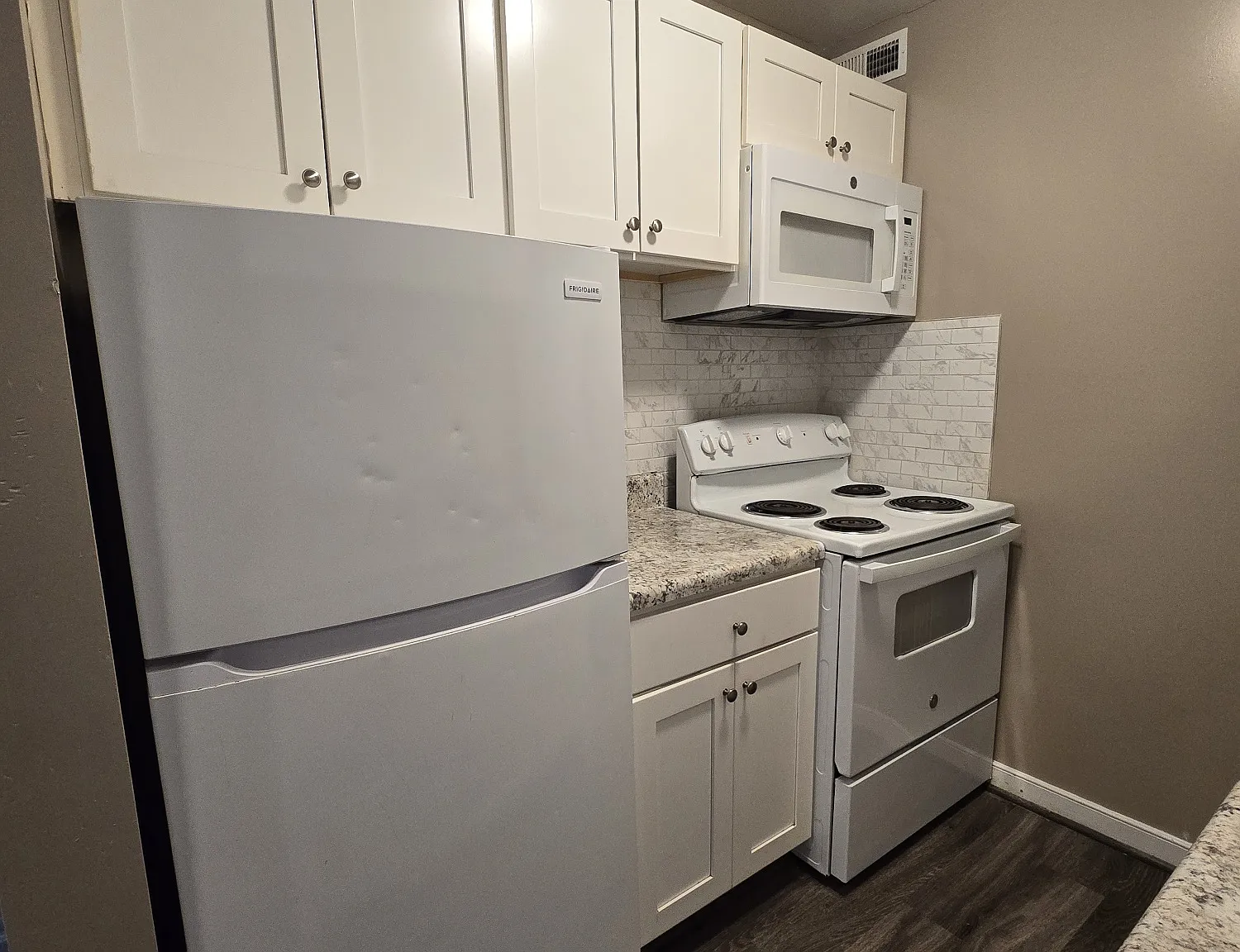 2 bed, 750 sqft, $1,295 — Photo 4