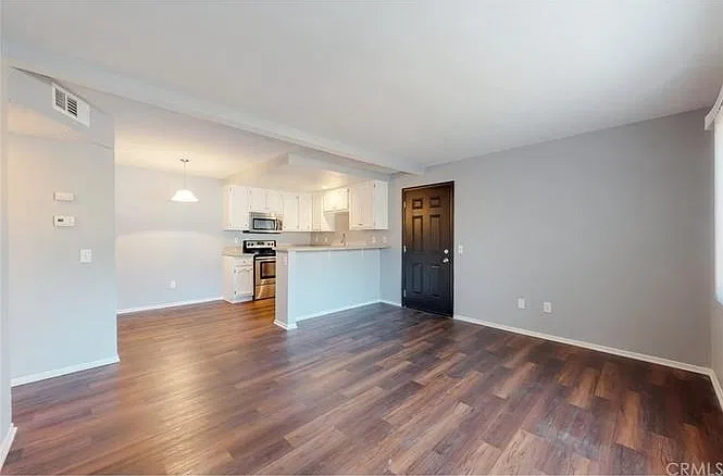 3827 N Sierra Way — Photo 6