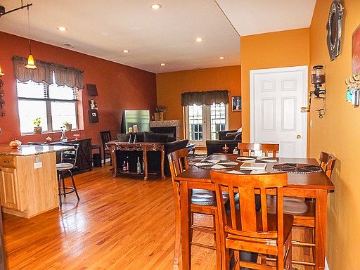 2nd image of 3231 W Fullerton Ave #4