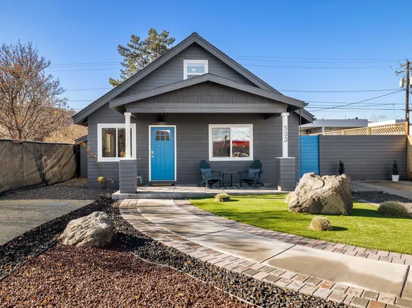 533 SW 4th St, Redmond, OR 97756