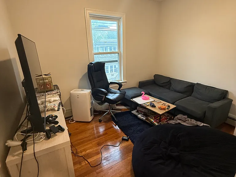 86 Norfolk St #3 — Photo 17