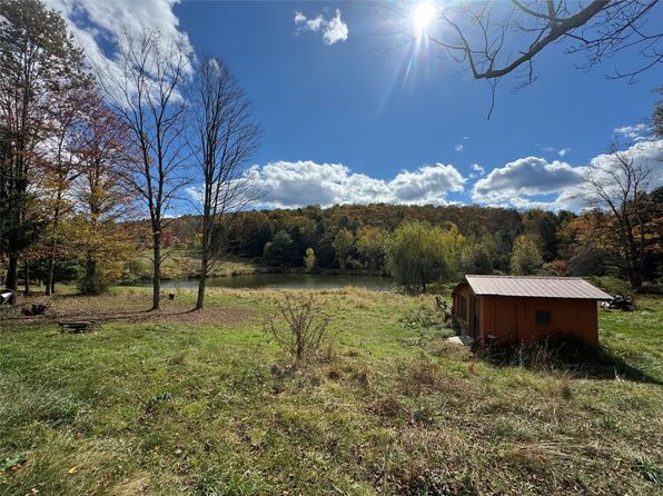 4717 Turnpike Rd, Montrose, PA 18801