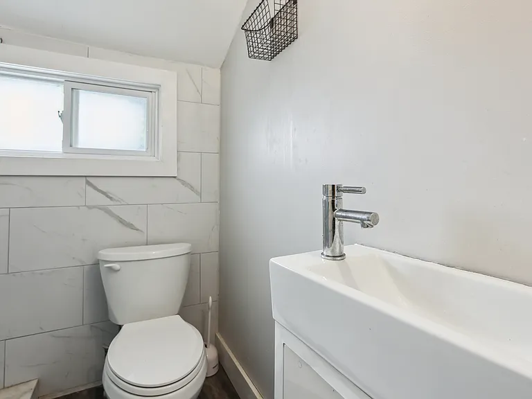 19 Seneca St #2 — Photo 6