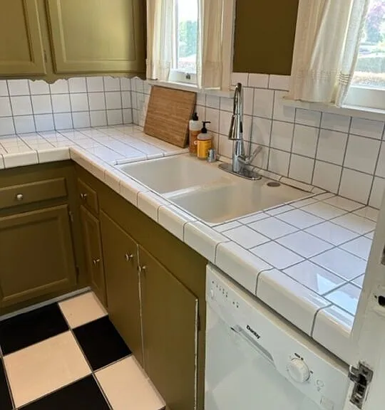 1201 S Ogden Dr — Photo 21