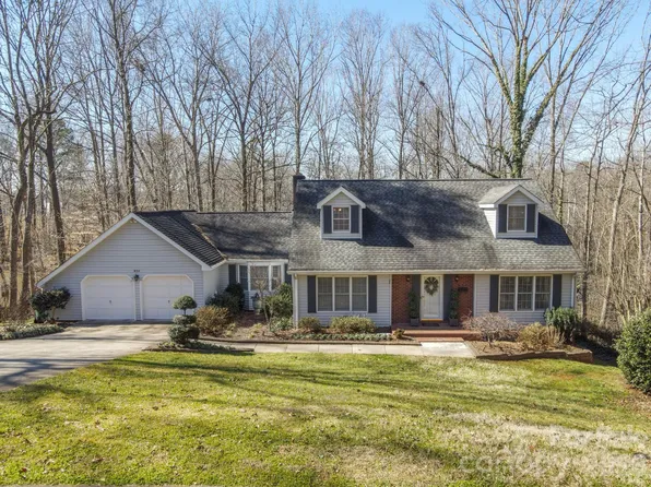 856 W 6th Street Cir, Newton, NC 28658