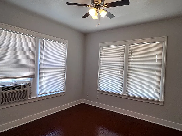 215JENNING S St — Photo 23