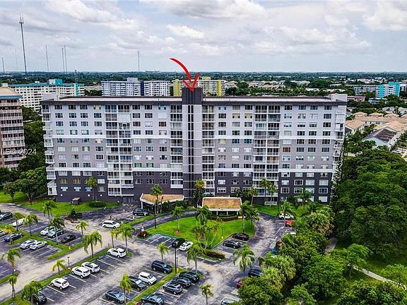 5th image of 3850 Washington Street #812