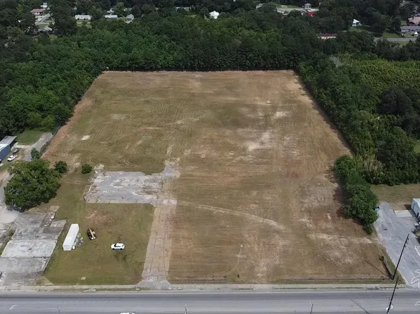 300 N Main St, Atmore, AL 36502