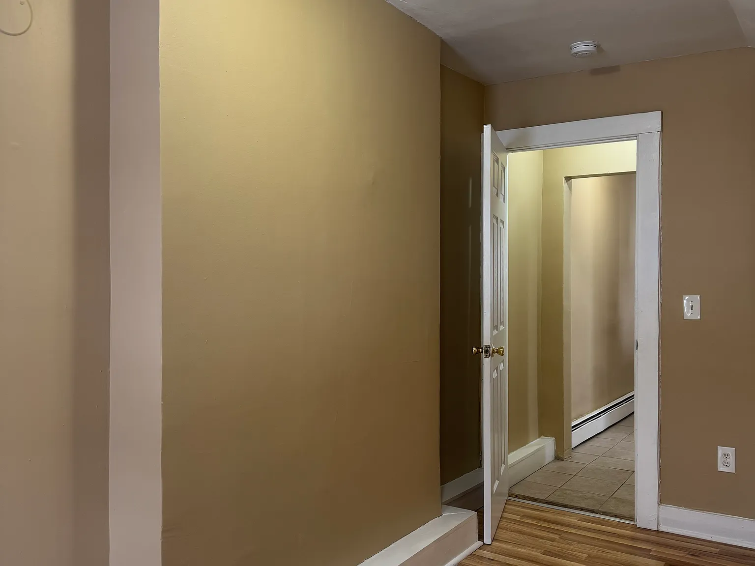 2 bed, 950 sqft, $1,650 — Photo 2