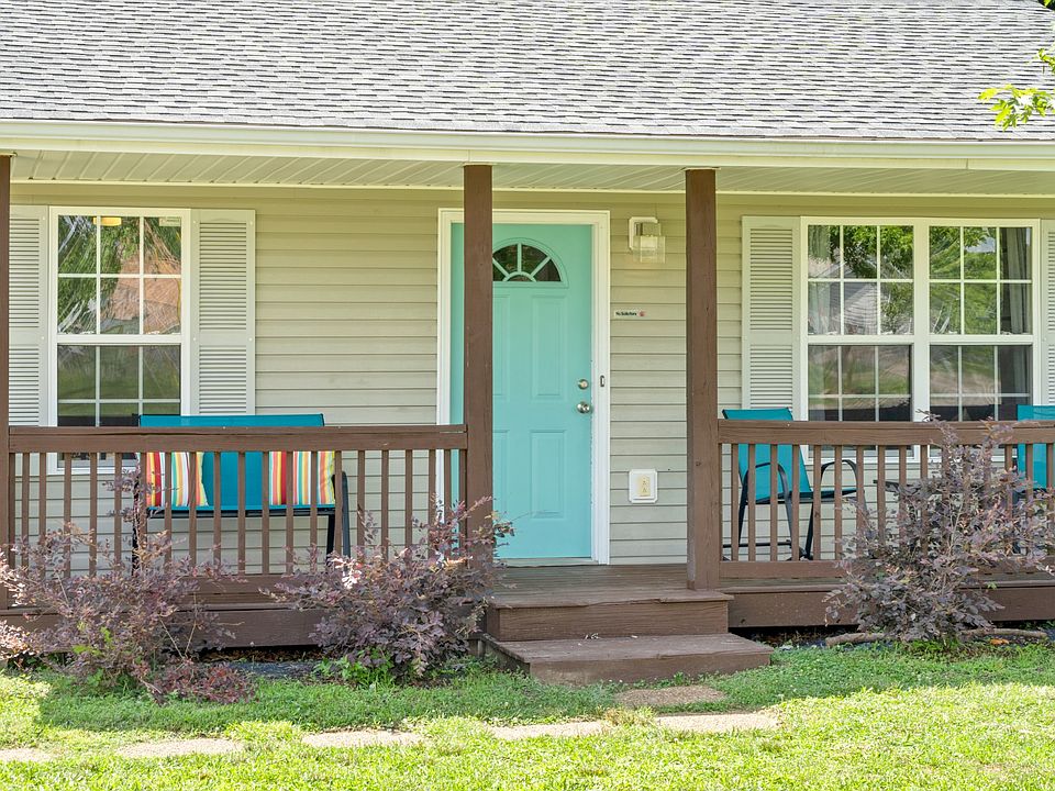 1st image of 965 Applegrove Cir