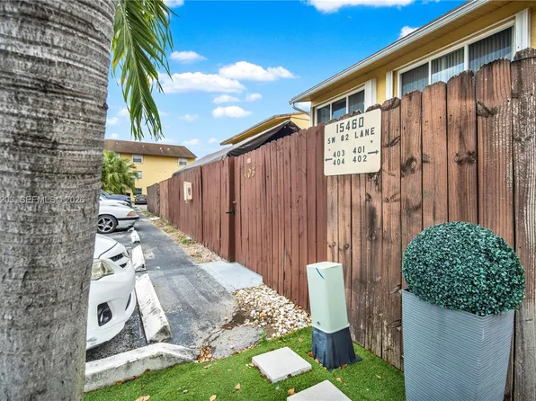 15460 SW 82nd Ln APT 403, Miami, FL 33193