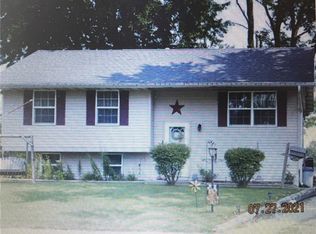 1812 S Richmond Ct, Decatur, IL 62521